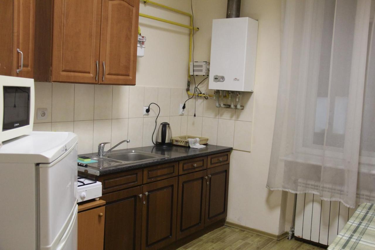 Apartments Domovik ,Kirilla I Mefodiya, 5 Mukácheve Exterior foto
